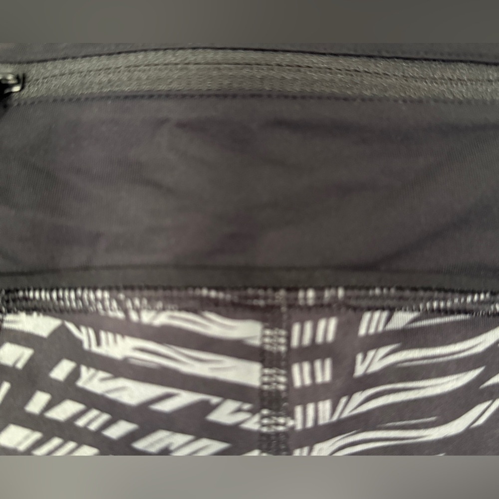 Lululemon Pace Rival Crop - Picture 6 of 7